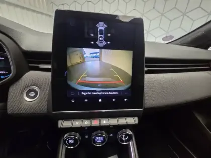 Photo 31 Renault Clio  E-Tech full hybrid 145