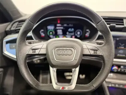 Photo 22 Audi Q3  Sportback 45 TFSIe  245 ch S tronic 6