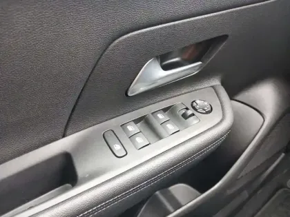 Photo 23 Opel Mokka  1.2 Turbo Hybrid 136 ch e-DCT6