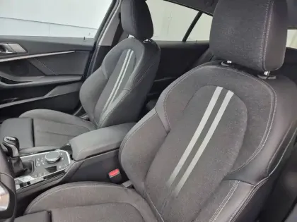 Photo 8 BMW Serie 1 116i 109 ch