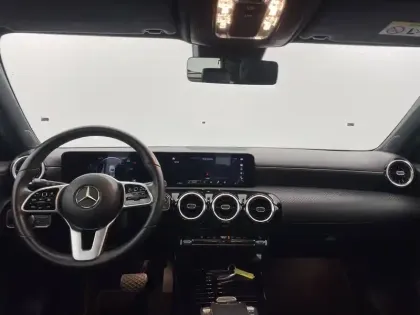 Photo 28 Mercedes Classe A  180 7G-DCT