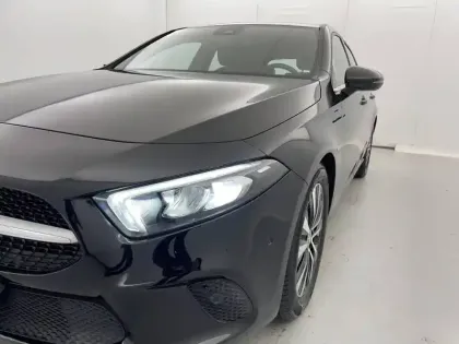 Photo 30 Mercedes Classe A  180 7G-DCT