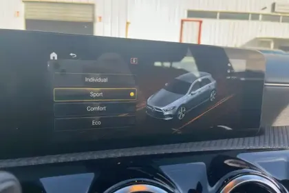 Photo 22 Mercedes Classe A  180 7G-DCT