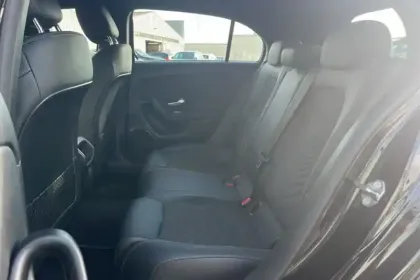 Photo 10 Mercedes Classe A  180 7G-DCT