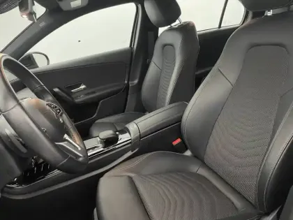 Photo 14 Mercedes Classe A  180 7G-DCT