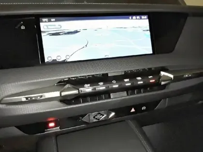 Photo 14 DS DS 4  BlueHDi 130 EAT8