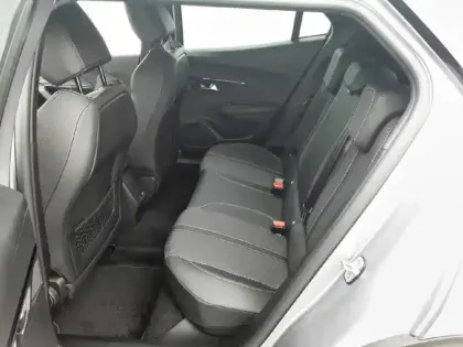 Photo 11 Peugeot 2008  Hybrid 145 e-DCS6