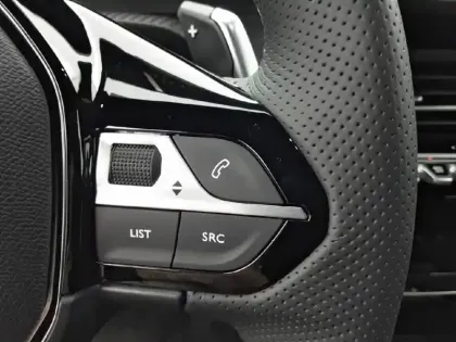 Photo 20 Peugeot 2008  Hybrid 145 e-DCS6