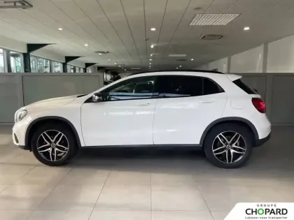 Photo 33 Mercedes GLA  180 7-G DCT