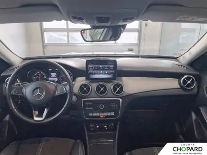 Photo 11 Mercedes GLA  180 7-G DCT