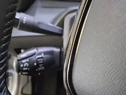 Photo 25 Peugeot 208  PureTech 75 S&S BVM5