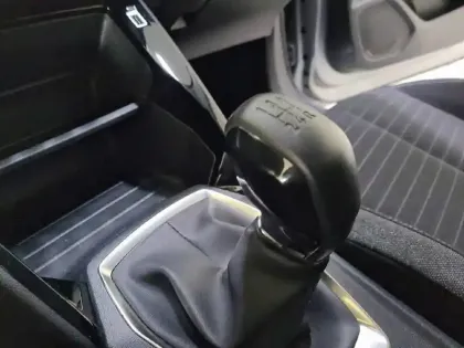 Photo 13 Peugeot 208  PureTech 75 S&S BVM5