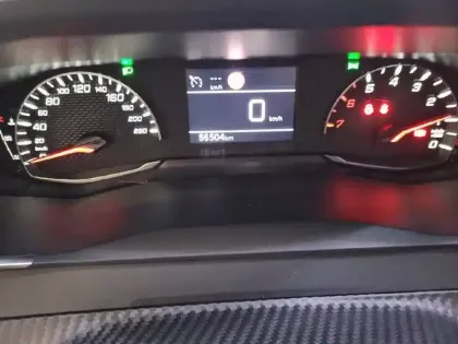 Photo 9 Peugeot 208  PureTech 75 S&S BVM5