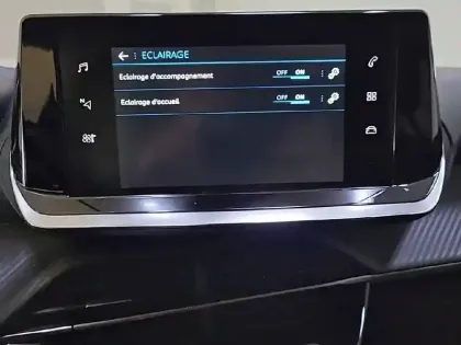 Photo 22 Peugeot 208  PureTech 75 S&S BVM5