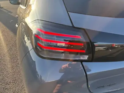 Photo 16 Peugeot 208  Hybrid 110 e-DCS6