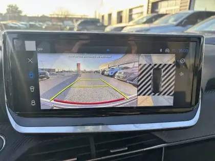 Photo 34 Peugeot 208  Hybrid 110 e-DCS6