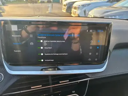 Photo 39 Peugeot 208  Hybrid 110 e-DCS6