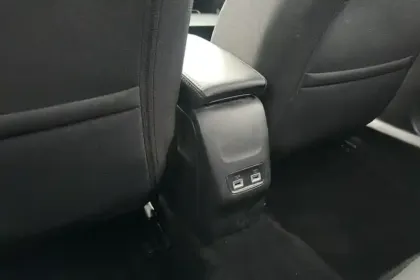 Photo 22 Peugeot 2008  Electrique 136 ch