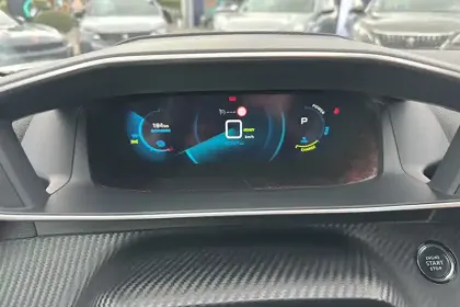 Photo 14 Peugeot 2008  Electrique 136 ch