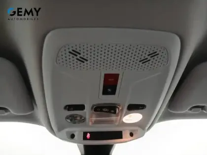 Photo 16 Peugeot 2008  Moteur électrique 136 ch