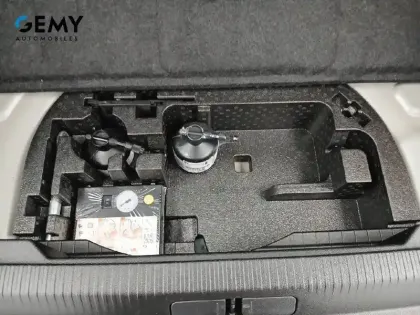 Photo 21 Peugeot 2008  Moteur électrique 136 ch