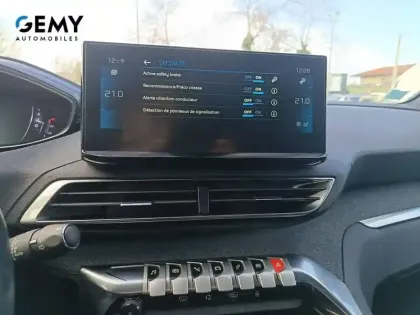 Photo 20 Peugeot 3008  PureTech 130ch S&S BVM6