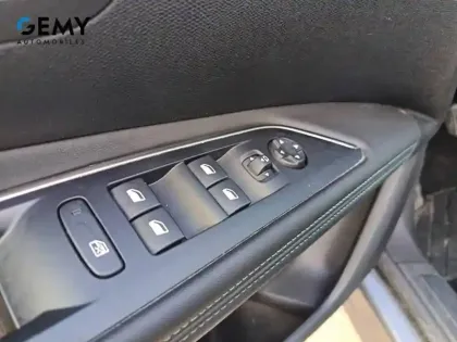 Photo 39 Peugeot 3008  PureTech 130ch S&S BVM6