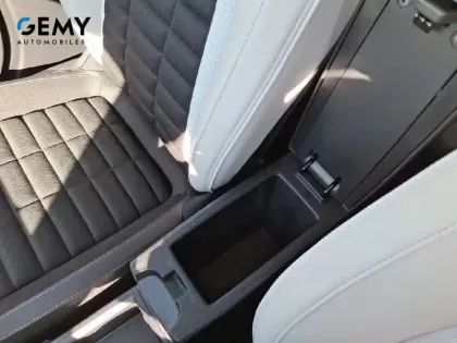 Photo 16 Citroën C3 Aircross  Hybride 145 e-DCS6