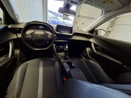 Photo 9 Peugeot 2008  BlueHDi 100 S&S BVM6