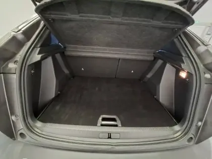 Photo 21 Peugeot 2008  BlueHDi 100 S&S BVM6