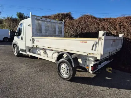 Photo 6 Peugeot Boxer  CC 435 L3 BLUEHDI 130