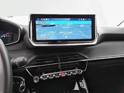 Photo 14 Peugeot 208  Hybrid 110 e-DCS6