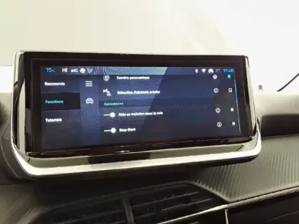 Photo 20 Peugeot 208  Hybrid 110 e-DCS6