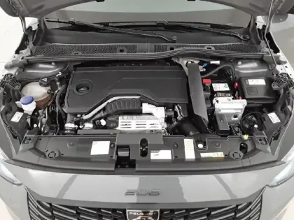 Photo 24 Peugeot 208  Hybrid 110 e-DCS6