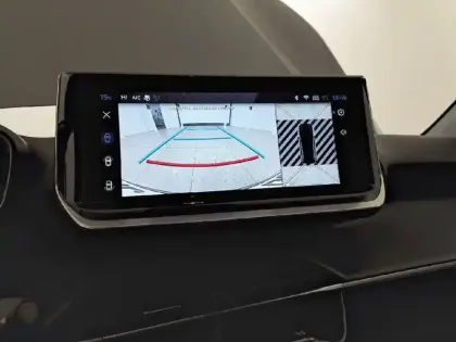 Photo 17 Peugeot 208  Hybrid 110 e-DCS6