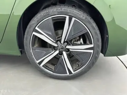 Photo 12 Peugeot 308  PureTech 130ch S&S EAT8