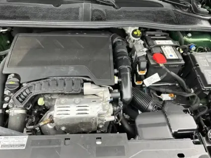 Photo 21 Peugeot 308  PureTech 130ch S&S EAT8