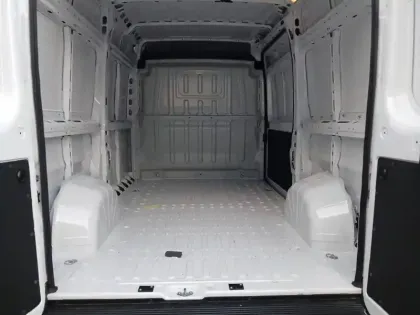 Photo 5 Peugeot Boxer  FGN TOLE 3.3 T L2H2 140 S&S BVM6