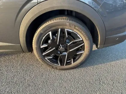 Photo 12 Peugeot 5008  Hybrid 145 e-DCS6