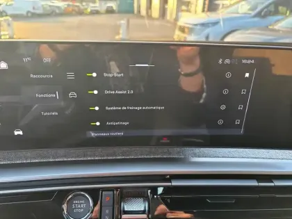 Photo 19 Peugeot 5008  Hybrid 145 e-DCS6