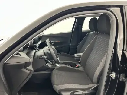 Photo 17 Peugeot 2008  BlueHDi 110 S&S BVM6