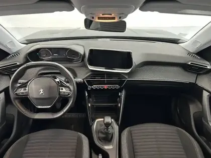 Photo 33 Peugeot 2008  BlueHDi 110 S&S BVM6