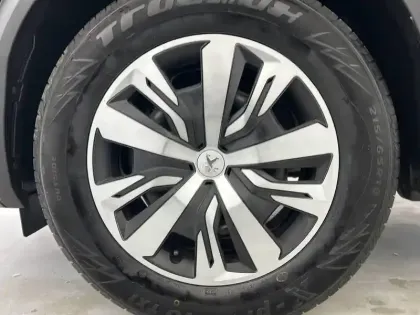 Photo 27 Peugeot 2008  BlueHDi 110 S&S BVM6