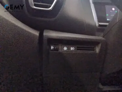 Photo 19 Citroën C4 e- 136 ch Automatique