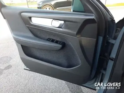 Photo 22 Volvo Xc40  B3 163 ch DCT7