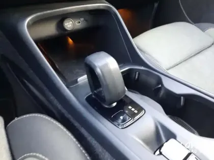 Photo 12 Volvo Xc40  B3 163 ch DCT7