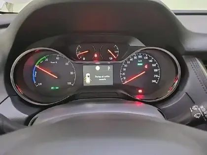 Photo 31 Opel Grandland X  Hybrid 225 ch BVA8