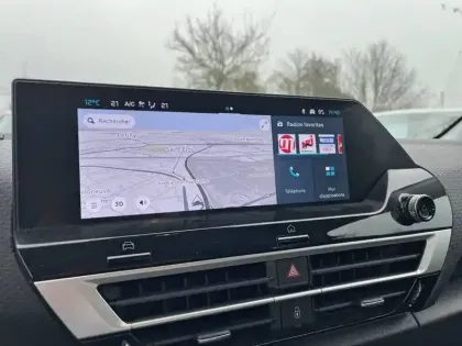 Photo 17 Citroën C4  Hybride 136 e-DCS6