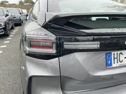 Photo 16 Citroën C4  Hybride 136 e-DCS6