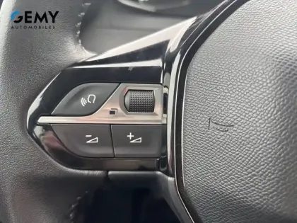 Photo 16 Peugeot 208  PureTech 75 S&S BVM5